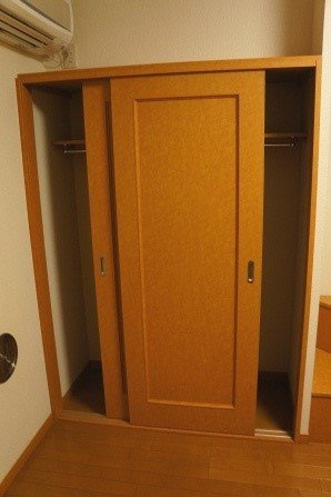 内装は落ち着いています