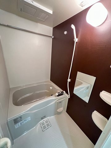 フジパレス阪急園田EAST　Ⅴ番館の浴室|コンパクトで使いやすいお風呂です