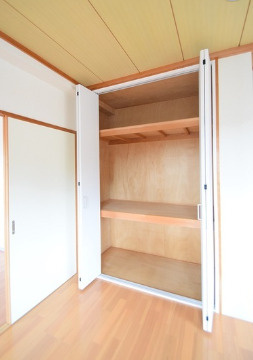 鎌倉市岩瀬の賃貸マンションの収納