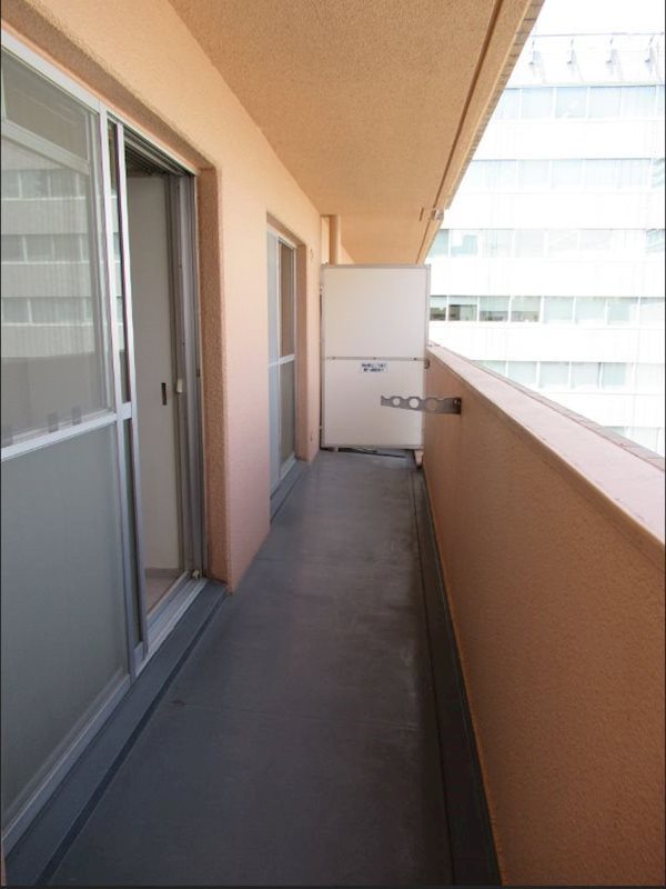日商岩井三宮マンションのバルコニー