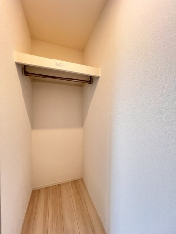 レイワパレス西新の収納