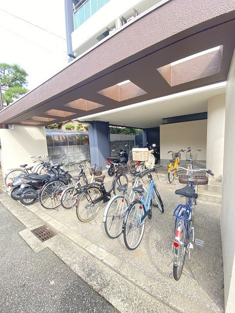 レジーナ西宮北口の外観