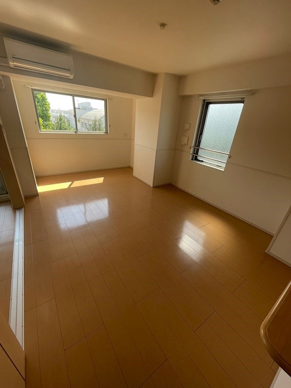 エアリーヒルズ芦屋の居間・リビング
