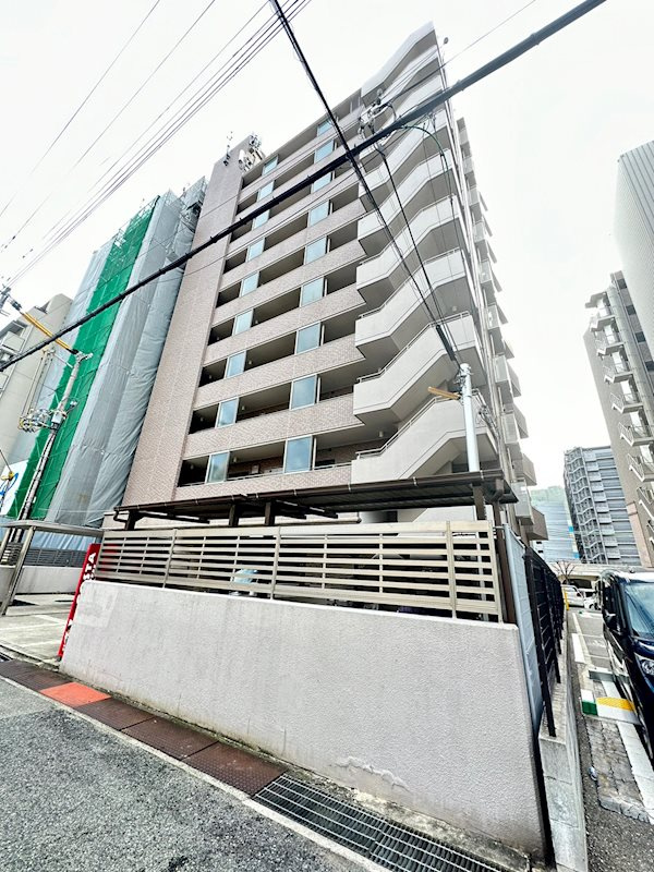 コスタレイ神戸三宮の外観