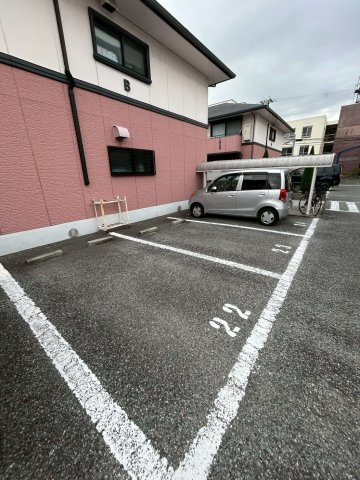 プレステージ芦屋Ｂ棟の駐車場
