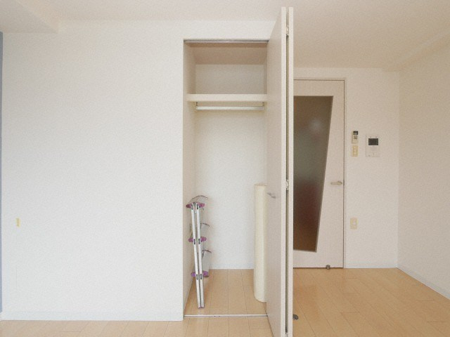 セレニテ難波西の収納