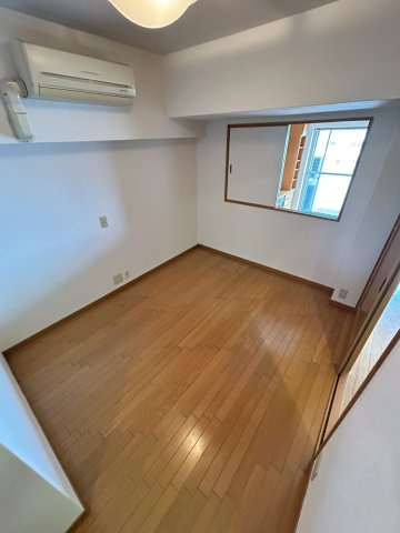 芦屋翠ヶ丘パークマンションの洋室