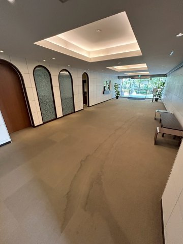 芦屋翠ヶ丘パークマンションのロビー
