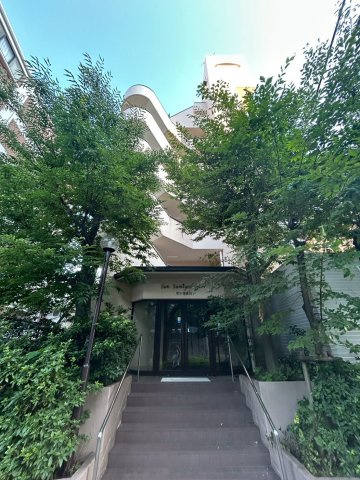 サン住吉川のエントランス