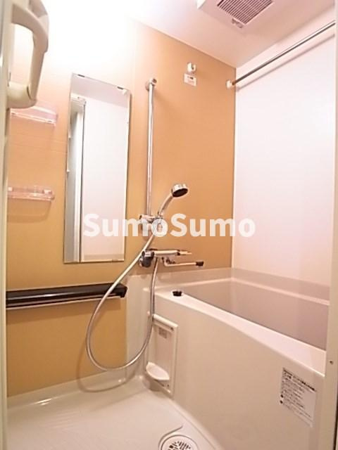 TOYOTOMi STAY　Premium 神戸湊川公園の浴室|日々の疲れを癒すお風呂付です