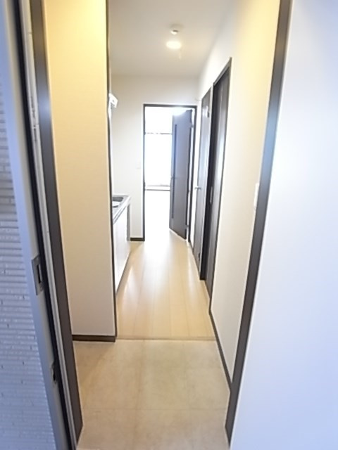 フジパレス西宮WESTの玄関