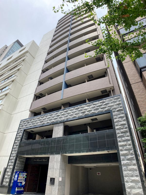 エスライズ本町東の外観