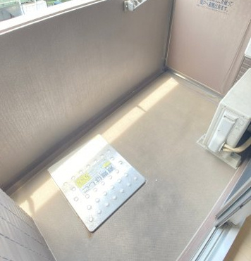 エスライズ本町東のバルコニー
