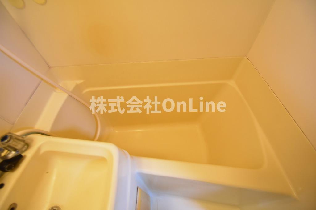 アクセル東大阪の浴室