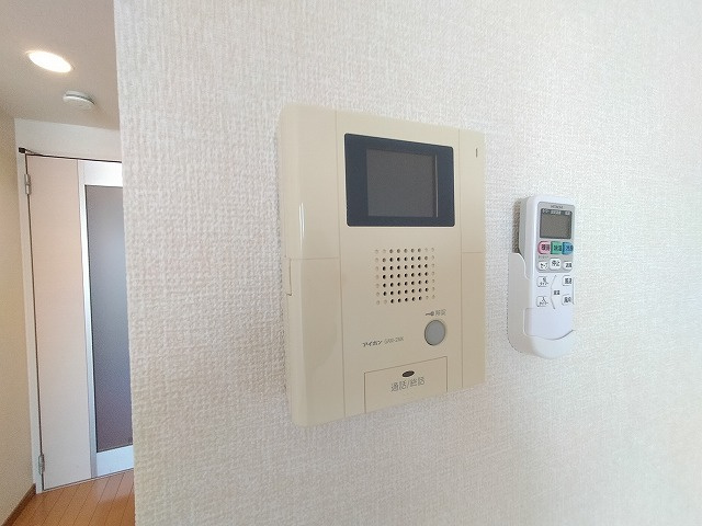 神戸市兵庫区永沢町４丁目の賃貸マンションのセキュリティ|TV付インターフォン
