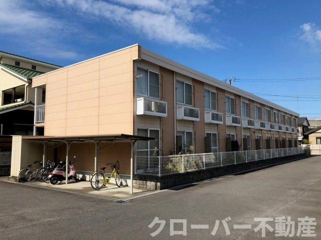 レオパレスシャルマンの外観