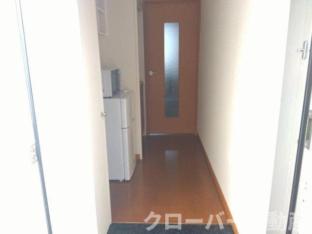 レオパレス富の玄関