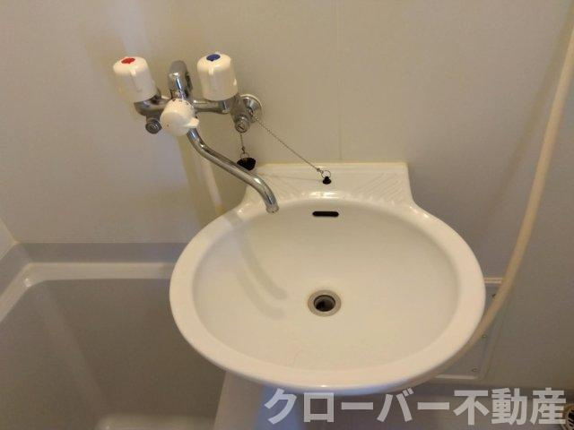 レオパレス富の洗面所