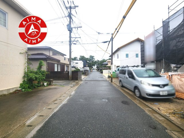 福岡市東区西戸崎5丁目第1-2棟（2号棟）の外観|前面道路含む現地の写真です。