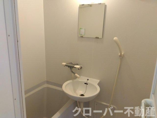 レオパレス華の浴室