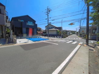 【前面道路含む現地写真】 | 名古屋市緑区鳴丘２丁目509【仲介手数料無料】新築一戸建て　1号棟