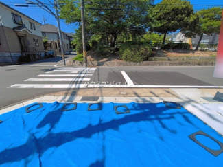 【前面道路含む現地写真】 | 名古屋市緑区鳴丘２丁目509【仲介手数料無料】新築一戸建て　1号棟