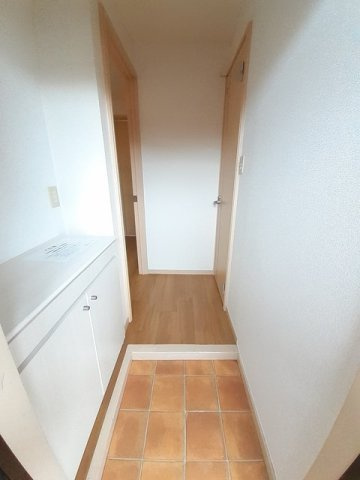 グランディール江木の玄関