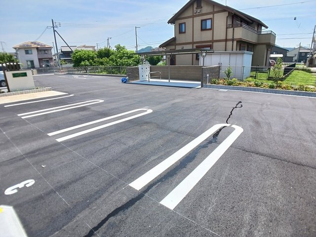 【駐車場】 | アーバン桜 | 駐車場です