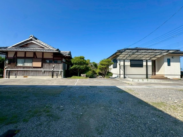 近江八幡市野村町　中古戸建ての外観
