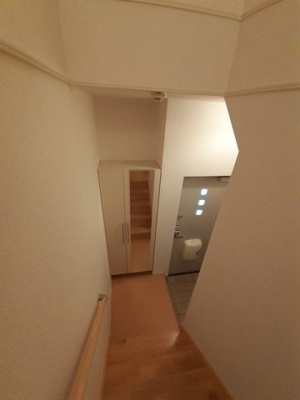 【玄関】 | ファインヒル | 明るい玄関です