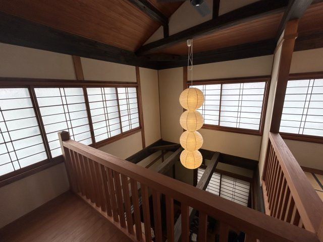 阿南市羽ノ浦町岩脇大平中古戸建の内装|吹抜け