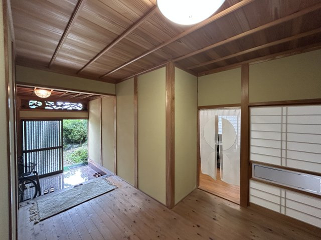 阿南市羽ノ浦町岩脇大平中古戸建の玄関