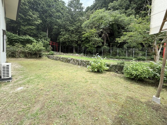 丹波市氷上町下新庄の中古一戸建の庭