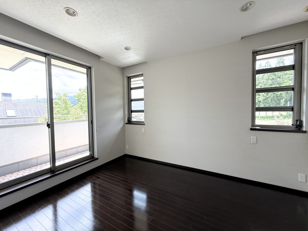丹波市氷上町下新庄の中古一戸建の洋室|2F