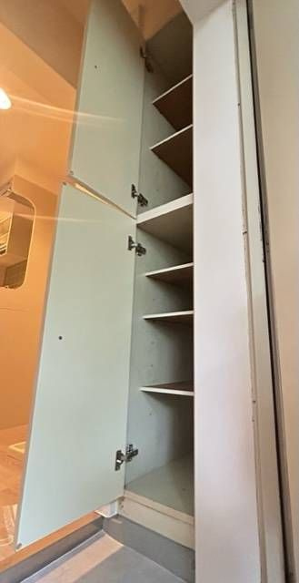 横浜市中区石川町１丁目の賃貸マンションの収納