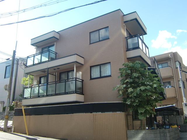 グランツ岡本の外観