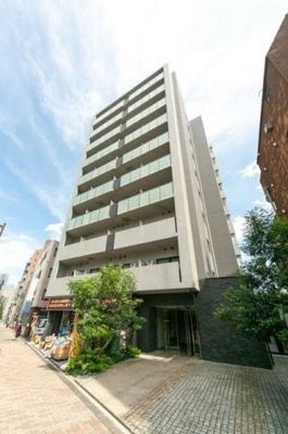 【外観】 | AVENIR渋谷本町 | 鉄筋コンクリート造のがっちりとした建物。
