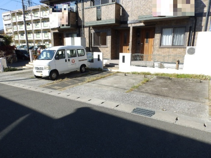 Ａｍｂｅｎｔｅ Ｂｕｅｎｏ C棟の駐車場|駐車場