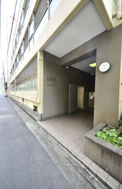 リエス大井仙台坂のエントランス