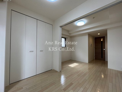 【居間・リビング】 | ドゥーエ立売堀 | お部屋全体★角部屋で2面採光！