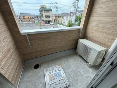 【バルコニー】 | 響 | 外からの目が気にならないバルコニーで洗濯物が干せます