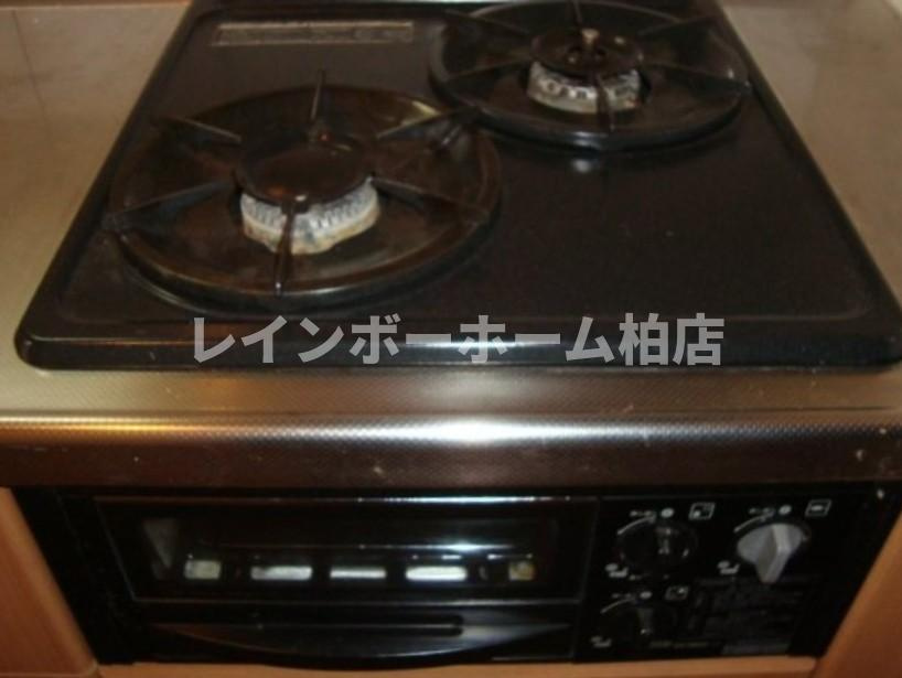 【仲介手数料：50％OFF】対象物件！のキッチン|２口ガスコンロです