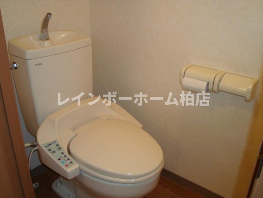 【仲介手数料：50％OFF】対象物件！のトイレ|シャワー付きトイレです