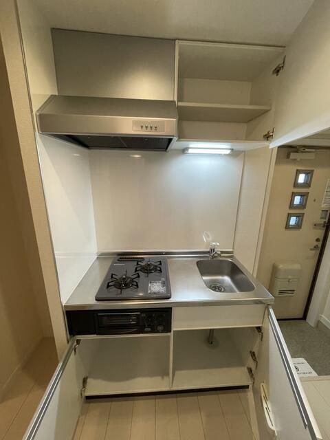 横浜市磯子区杉田５丁目のアパートのキッチン