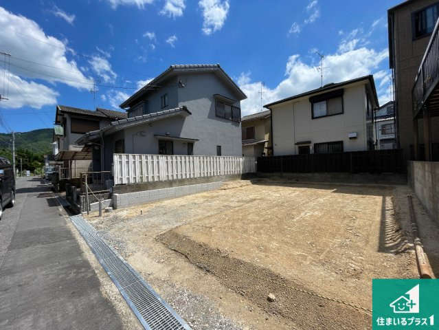 野洲市栄　第4期　新築一戸建ての前面道路含む現地写真|現在建築中！落ち着いた街並みで新生活を始めることが出来そう！周辺の物件も併せてご紹介させて頂きます！