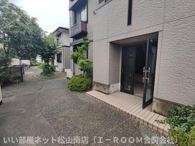 【エントランス】 | サンシャインハイツ　A棟