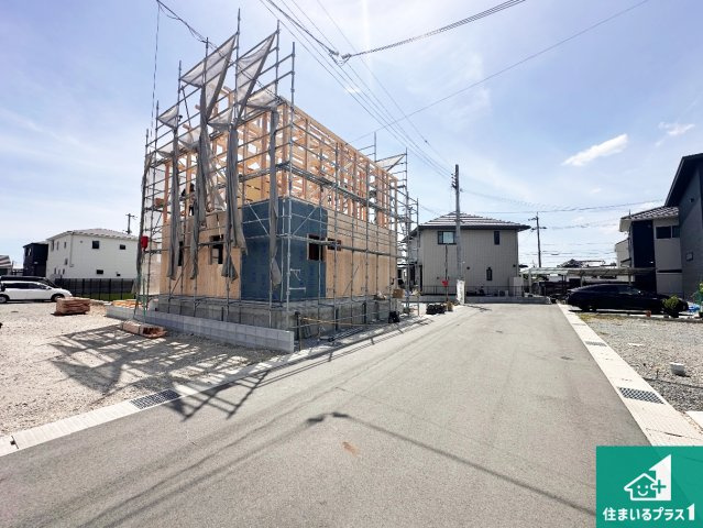 たつの市龍野町末政　第2期　新築一戸建ての前面道路含む現地写真|周辺は落ち着いた街並みの住宅地！子育てがしやすい住環境です！まだ未完成ですが、現地でしかわからない事もございます。是非一度ご覧ください。