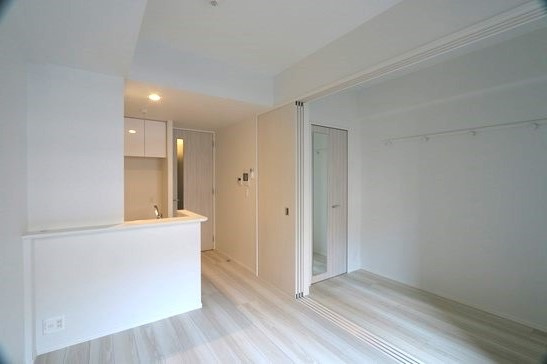 新品家具付きマンション住吉30(KaGood福岡)の居間・リビング