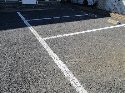レオネクストアビタシオン　阿見の駐車場