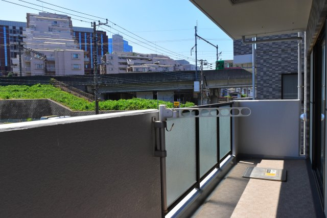 多摩市鶴牧１丁目の中古マンションのバルコニー